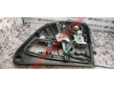 5P0035411A - ANTEN ALT BRAKETI - Used Original