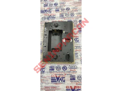6Q0947105 - GEÇİKMELİ KAPATMASI BULUNAN - Used Original