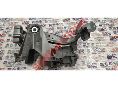 5Q1723503L - TRAVERS