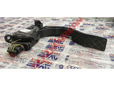 8K0973706 - KABLO SOKETI