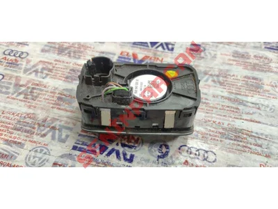 8V0941531K - PARK VE SÜRÜŞ LAMBASININ ÇOKLU