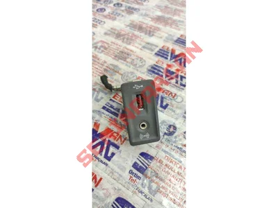 5G0035222E - USB VE AUX IN SOKETI