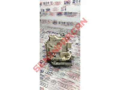 8K0839016G - KAPI KILIDI