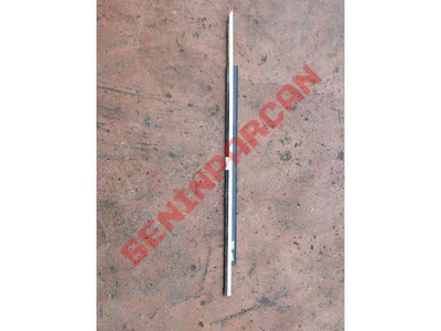 4G8853284A - SÜS ÇITASINA SAHIP CAM AĞIZ - Used Original