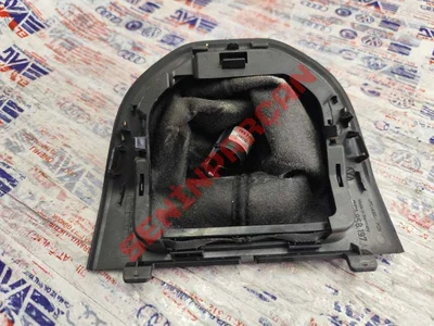 7E0711113JQUN - VITES TOPUZU LOGOSU