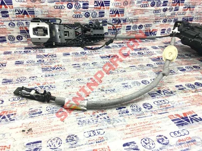 3G8837085 - HALTER TUERDICHTUNG V L - Used Original