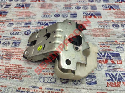 3G0827503C - BAGAJ KAPAK KILIDI - Used Original