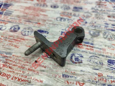 8V0833403E - SCHARN HAELFTE H O L - Used Original