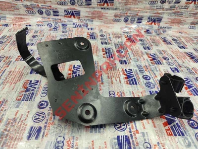 8W0145879B - TUTUCU BRAKET