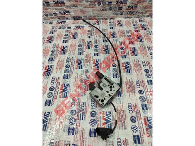 8W0823509 - KAPUT KILIDI