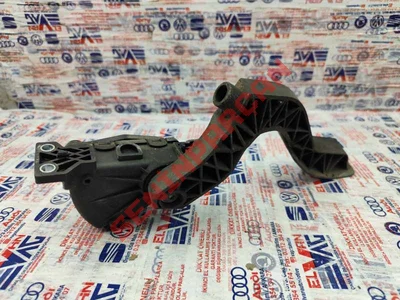 8D1721523F - GAZ PEDALI