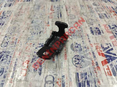 2Q0886193 - KELEPÇE