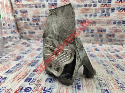 4M0199387 - KAUÇUK TAKOZ YAT. IÇIN KAPAMA - Used Original