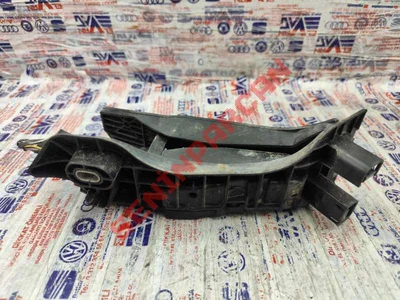 1K1721503S - GAZ PEDALI