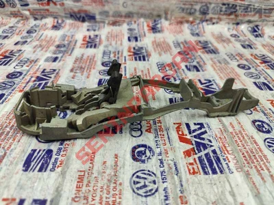 3B0837885 - YATAK KANCASI