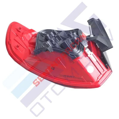 8P4945095F - STOP LAMBASI İÇ SOL AUDI A3 2010- - Original