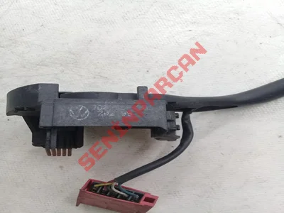 7D0953513B - SİNYAL, UZUN VE KISA FAR, - Used Original