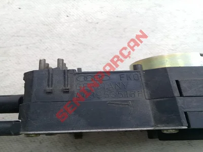 443953513H - DİREKSİYON KOLU KOMB. ŞALTERİ - Used Original
