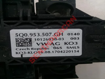 5Q0953507GH - DİREKSİYON KOLU KOMB. ŞALTERİ - Used Original