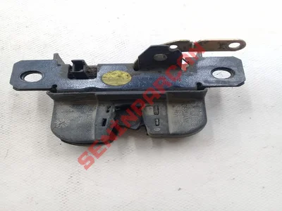 7H0827505A - BAGAJ KAPAĞI KİLİDİ - Used Original