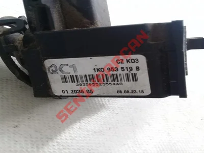 1K0953519B - CAM SİLECEĞİ/SİLME YIKAMA - Used Original
