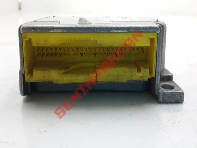 8D0959655C - SÜRÜCÜ, ÖN YOLCU VE YAN