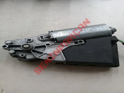 8D0959591A - ACILIR TAVAN MOTORU