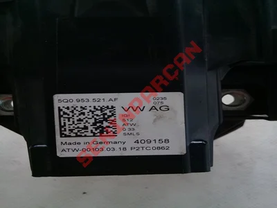 5Q0953521AF - DİREKSİYON KOLU KOMB. ŞALTERİ - Used Original