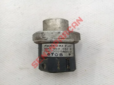 8D0959482B - SWITCH - Used Original