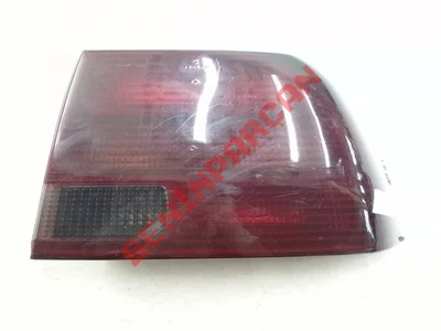 3B5945096F - ARKA SİS LAMBASI BULUNAN - Used Original