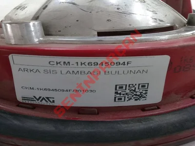 1K6945094F - ARKA SİS LAMBASI BULUNAN