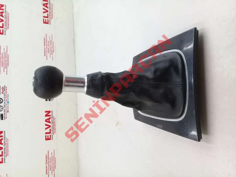 8P0864261D - VİTES DEĞİŞTİRME MEKANİZMAS.