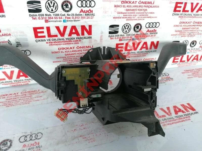 3C5953513A - DİREKSİYON KOLU KOMB. ŞALTERİ