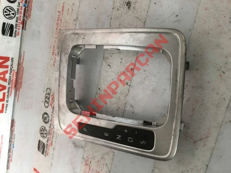 3AB713203E - VİTES KAPAĞI