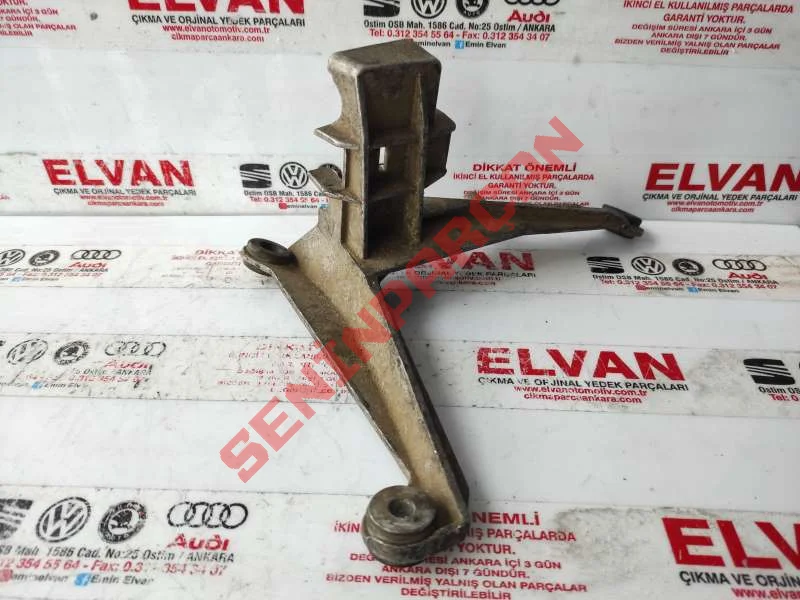 7H0711781C - BAGLANTI AYAGI