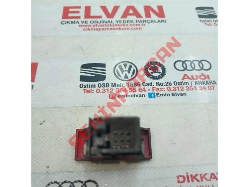 5F0953235A - İKAZ LAMBASI BASMALI TUŞU