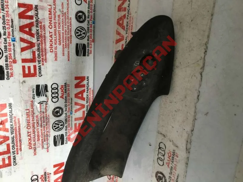 8D2867172C - TUT.KAPA.ÜST PARÇASI