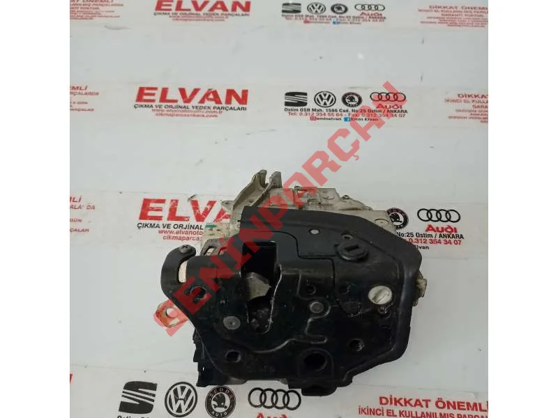 8K0839016C - KAPI KILIDI