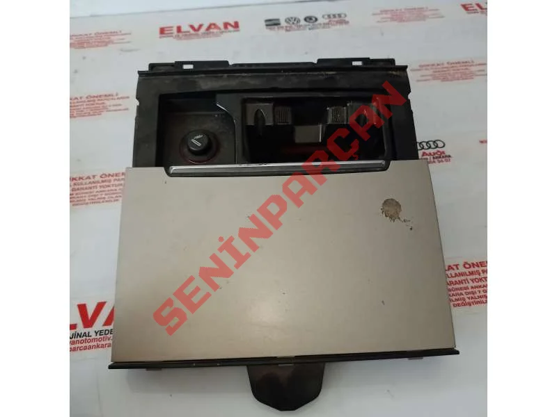 4G0863273A - ORTA KONSOL KAPAĞI