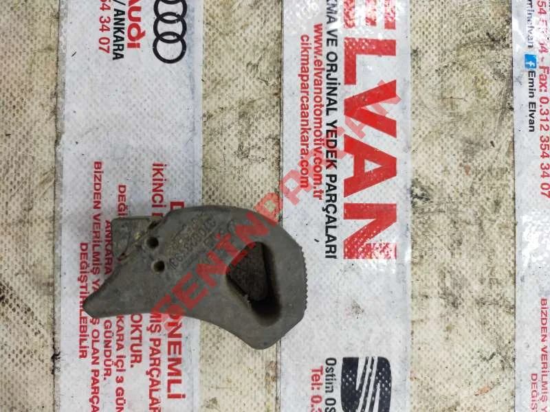 3T0823493 - KILITMOTORKAPUTALT