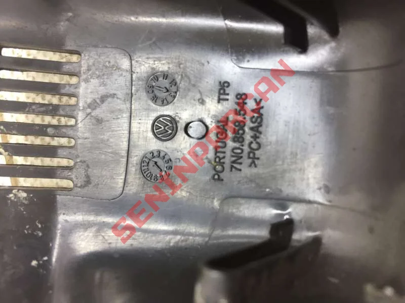 7N0858548 - KORUMA KAPAĞI