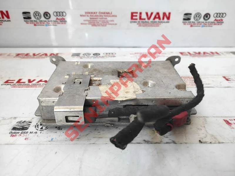 8T0035462 - KONTROL ÜNİTESİ TUTUCUSU