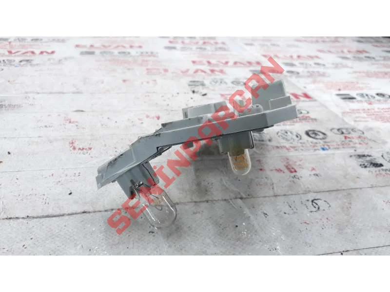 5C6945259B - AMPUL TUTUCU