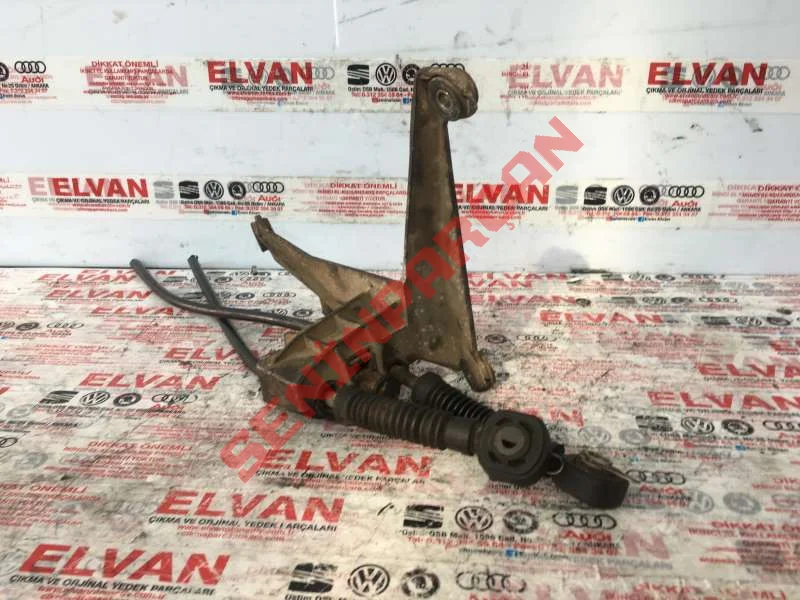 7H0711781C - BAGLANTI AYAGI