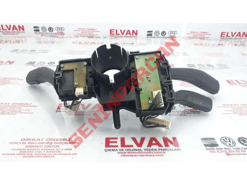 8K0953502BD - DİREKSİYON KOLU KOMB. ŞALTERİ