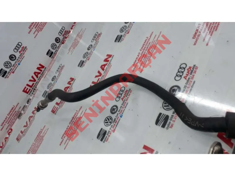 8T0201215Q - YAKIT BORUSU