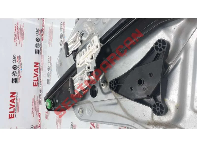 5L0837085A - KAPI KOLU IC