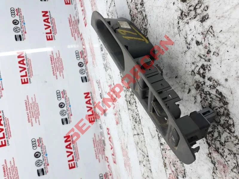 6L1867171E - TUT.KAPA.ÜST PARÇASI