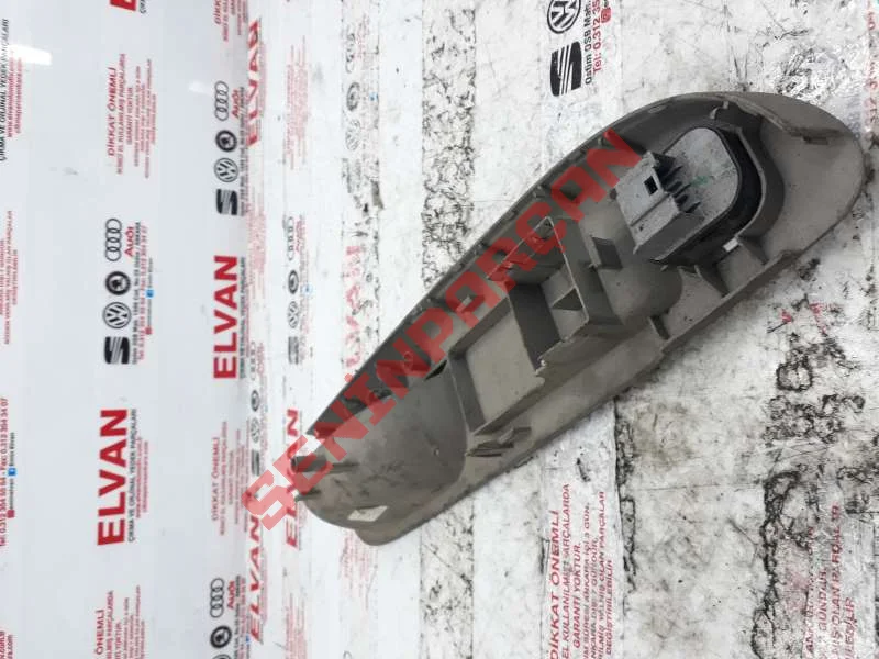 3C1867171A - TUT.KAPA.ÜST PARÇASI