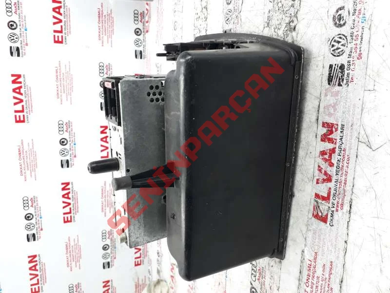 1J0035186E - STEREO-CASSETTE OTO RADYO